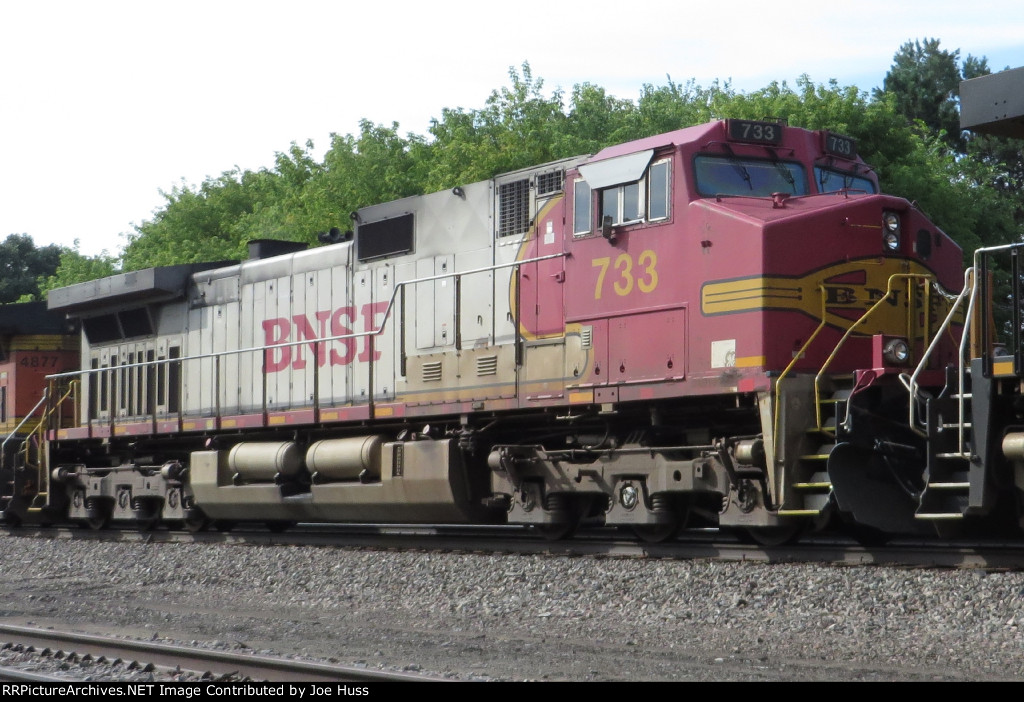 BNSF 733